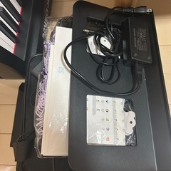 電子ピアノ 折りたたみ 88鍵盤 ポータブル セミウェイトキー付き 128つ音色 127つリズム 20つデモン Bluetooth付き midi付き ダブルキーボード付き ヘッドホン付き ペダル付き の画像