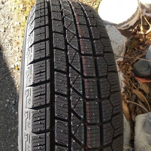 スタッドレスタイヤ