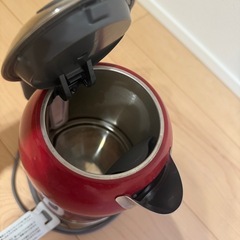 デロンギ電気ケトルの画像