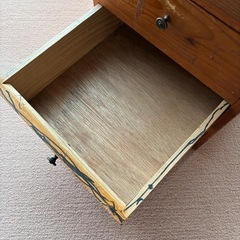 四段引き出しの画像