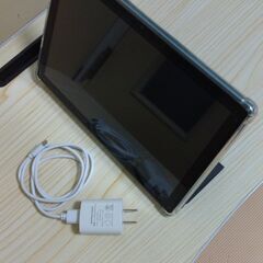 【12000円→10000円：子供の学習用タブレット（１台目の出品）】DOOGEE U10 タブレット 10インチ（ケース付き） Android 13 グリーンの画像