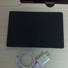 【12000円→10000円：子供の学習用タブレット（１台目の出品）】DOOGEE U10 タブレット 10インチ（ケース付き） Android 13 グリーンの画像