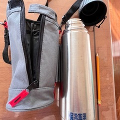 真空ボトル（水筒）750mlの画像