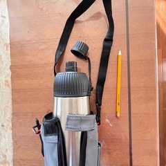 真空ボトル（水筒）750mlの画像