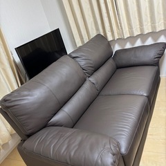 レザーソファーの画像