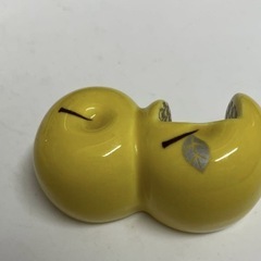 有田焼　りんご　お箸置き？歯ブラシスタンド？の画像