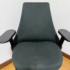 ハーマンミラー セイルチェア 黒の画像