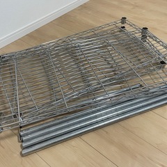 ステンレスハンガーラックの画像