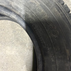 195/80/15 195/80R15 キャラバン　ハイエース　スタッドレスタイヤの画像