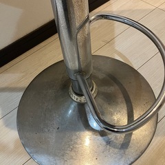 カウンターチェア　高さ調整可の画像