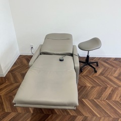 【GANA】まつ毛サロン用電動リクライニングチェア &スツールの画像