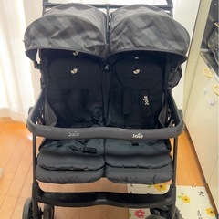 JOIEの双子用ベビーカーの画像