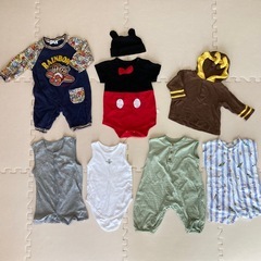 歩行器 おもちゃ ベビー服 10点セットの画像