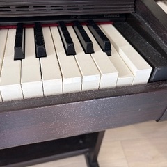 電子ピアノの画像