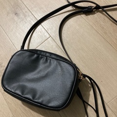 断捨離　黒　ショルダーバッグの画像