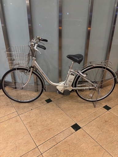 と*ぼ様 即決　楽ちん　ブリジストン 電動アシスト自転車 シルバー　直引き　名古 早い者勝ち！電動アシスト自転車ブリジストン (ほん) 谷町六丁目の電動