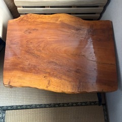 木製　テーブルの画像