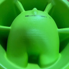 Bumbo バンボ ベビーソファ グリーン　テーブル付きの画像