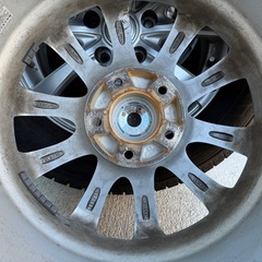 スタッドレスタイヤセットの画像