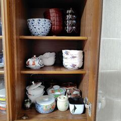【松戸市日暮】食器棚、食器処分しますの画像