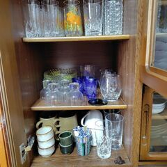 【松戸市日暮】食器棚、食器処分しますの画像