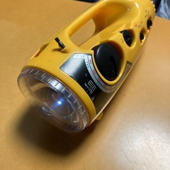 懐中電灯ラジオ付きの画像