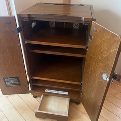 カリモク　木製4段サイドキャビネット　棚付き ブラウン サイドテーブルの画像
