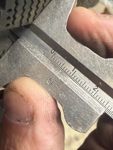 ブリヂストン　スタッドレスタイヤ4本セット　185/60-15 バリ溝