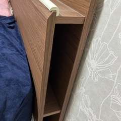 【受け渡し予定確定】
ベッドフレーム(クイーンサイズ)の画像