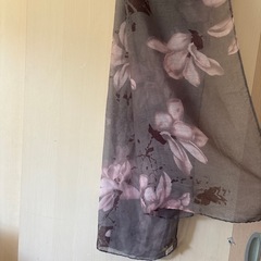 【新品未使用】暖かいマフラー　アクリル100% おまけ付きの画像