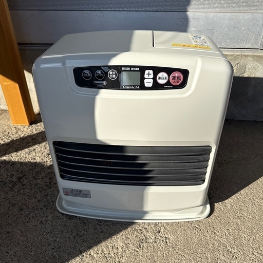 美品 2021年 ダイニチ 石油ファンヒーター 4.2kw 11畳目安(木造
)