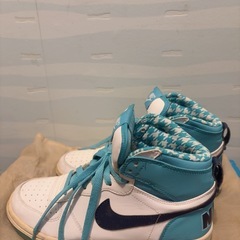 NIKE ハイカットシューズ③の画像