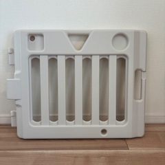 ベビーサークルの画像