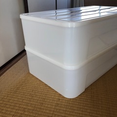 衣装ケース２つの画像