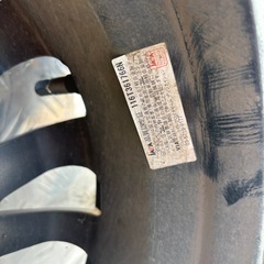 スタッドレスタイヤ付きアルミホイールの画像