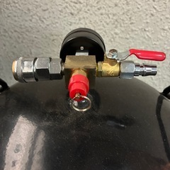 エアータンク　縦型　38ℓ 美品の画像