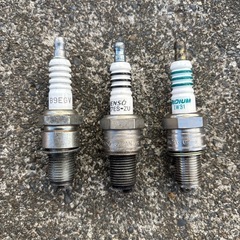 レーシングカートで使っていたスパークプラグの画像
