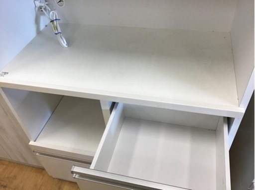 【トレファク神戸新長田】土井インテリアのレンジボード入荷しました！!【取りに来れる方限定】 土井インテリア 3枚扉レンジボード入荷しました！｜2022年03月18日