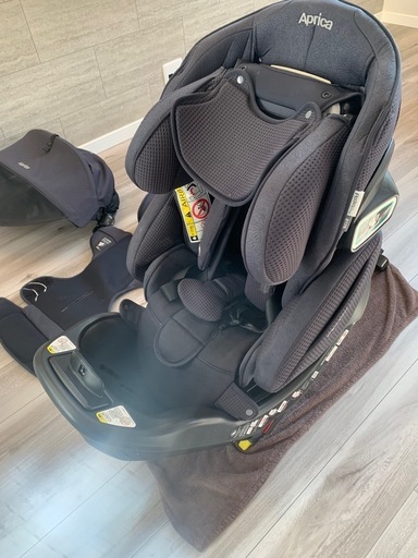 美品　Apricaチャイルドシート フラディア グロウ ISOFIX