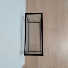 ガラスケース、家具の画像