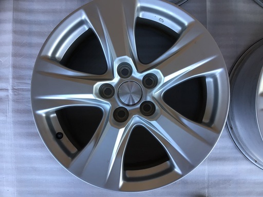 トヨタ純正　アルミホイール　17インチ7J   ガリキズ無し美品　5穴　RAV4  ハリアー　など多数　4本セット