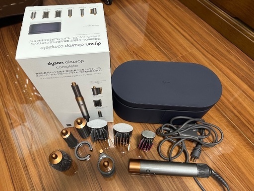 Dyson AirWrap Complete アタッチメント1個おまけ dyson airwrap complete アタッチメントおまけ付き30000円 (kosuke