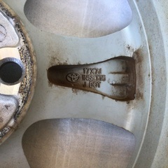 トヨタ純正　アルミホイール　17インチ7J   ガリキズ無し美品　5穴　RAV4  ハリアー　など多数　4本セットの画像