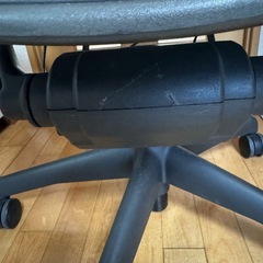 ハーマンミラー　アーロンチェアの画像