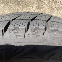 ４本セット スタッドレスタイヤ　13インチ アルミホイル
付き　145/80R13 75Q の画像