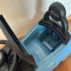  乗用具 FIAT500 足けり乗用玩具　乗れるおもちゃ の画像