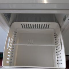 ジュージ工業小型冷蔵庫 引出しペルチェ式 22L 2016年式 外装綺麗!!の画像