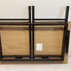 中古折りたたみ机の画像