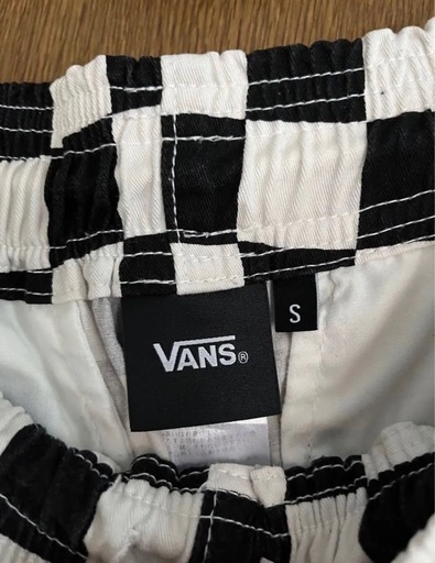 VANS 
パンツ