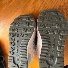 ニューバランス　コンバース　ベビー　赤ちゃん　ピンク　黒　白　13cm 14cm スニーカー　靴　シューズの画像